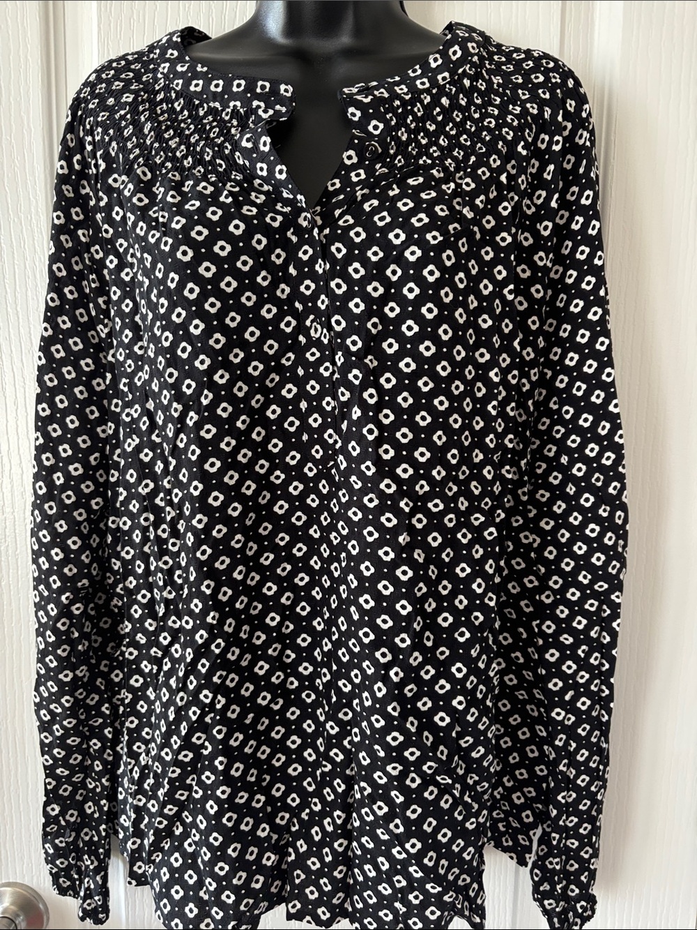 croft & barrow Black and White Micro-Print Long Sleeve Blouse